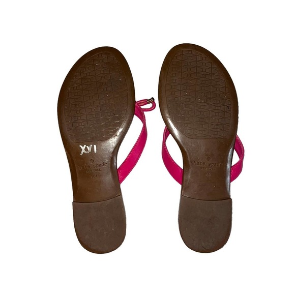 Kate Spade Leather Thong Sandals in Hot Pink with Spade Charm - Size 9.5 - Picture 4 of 9